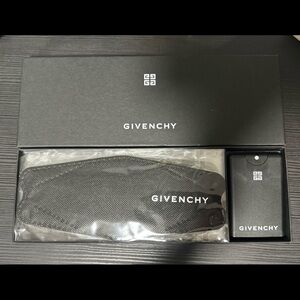 Givenchy masks set with box